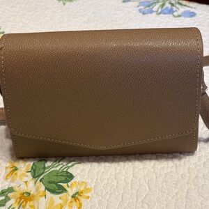 Leather Crossbody Wallet - Tan